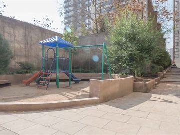 Departamento en arriendo de 2 dorm 2 baños 1 est en Santiago