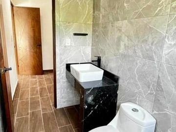 Casa en Venta en Carretera Nacional, Santiago, NL
