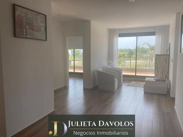 Casa en Venta 8 ambientes Barrio El Canton Islas a la laguna y con pileta