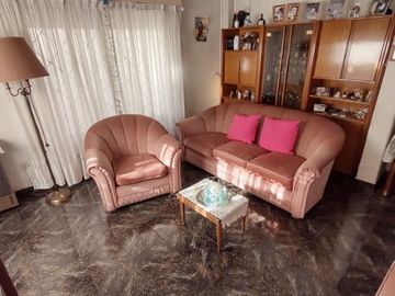Casa PH en venta en Caseros