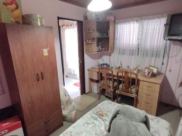 Casa PH en venta en Caseros