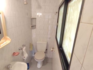 Casa PH en venta en Caseros