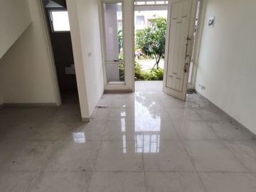 CLUSTER CHIARA SUVARNA SUTERA RUMAH 2 LANTAI LUAS 12X23