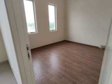 CLUSTER CHIARA SUVARNA SUTERA RUMAH 2 LANTAI LUAS 12X23