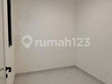 Dijual Rumah Sunter Graha American Classic Uk 4X19 Brand New bisa KPR