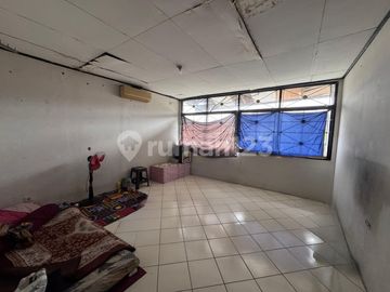 Ruko Siap Pakai 3 Lantai di Cinere Cocok Untuk Usaha Area Sekitar Rame