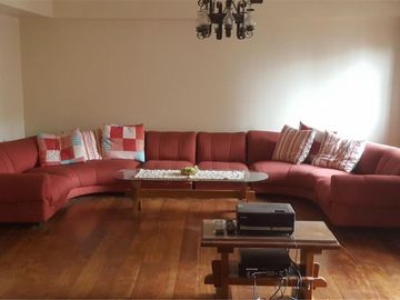 Barbaro Vende Excelente chalet  en San Martin