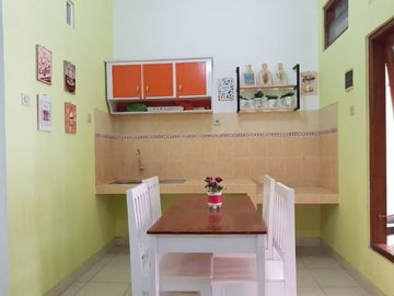 RUMAH FULL FURNISHED DI BANGUNTAPAN