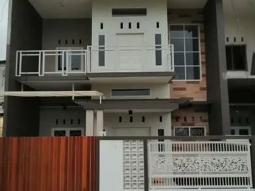 DIJUAL MURAH RUMAH 2 LANTAI SIAP HUNI TLOGOMAS DINOYO KOTA MALANG