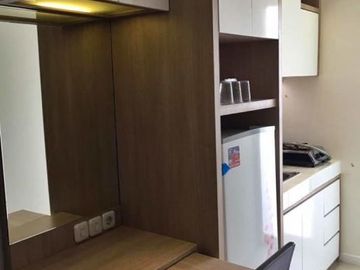 Furnished 1 BR Lt 23 Apart Parahyangan Residence Cimbuleuit