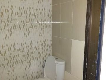 Rumah second 2 lt strategis di Mampang Depok 1,2 M