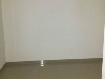 Rumah second 2 lt strategis di Mampang Depok 1,2 M