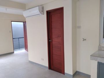 Building Apartment For Sale at Pasay City