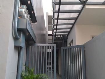 Building Apartment For Sale at Pasay City