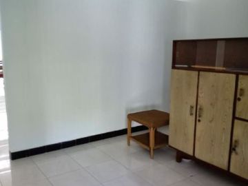 Rumah kantor di Jl Jemursari Hdp Barat Laut ada AC & water heater