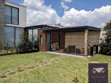 Venta hermosas casas 3 dormitorios, Conjunto Privado, Sector Pifo