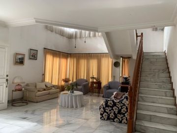 Rumah 2 lantai hook dalam komplek bukit cinere indah