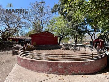 Rancho en Venta en Los Asmoles Colima con Caballerizas a 500m de la Autopista