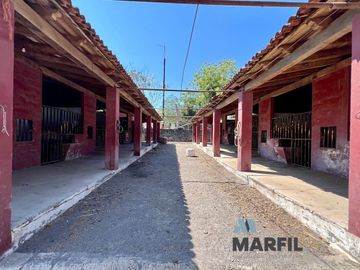 Rancho en Venta en Los Asmoles Colima con Caballerizas a 500m de la Autopista