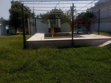 Linda propiedad Mata de uva con construcción  a 50 mts de la playa 1200m2