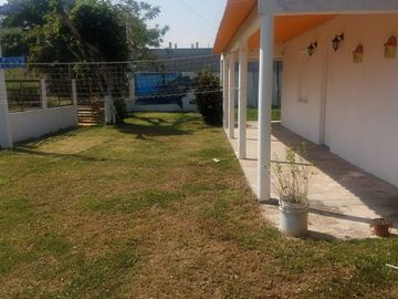 Linda propiedad Mata de uva con construcción  a 50 mts de la playa 1200m2