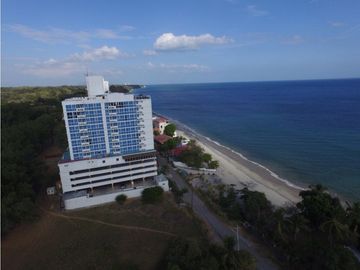 VENDO APARTAMENTO EN PLAYA CORONA FRENTE AL MAR