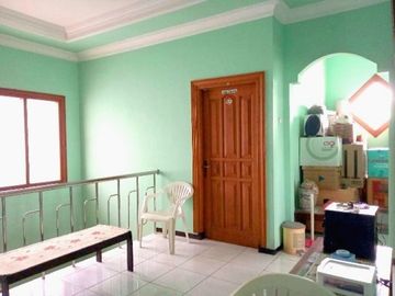 Rumah 2 Lantai Luas 188 di Sigura gura kota Malang