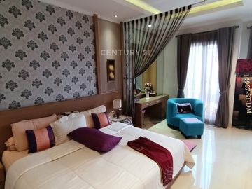 Dijual Rumah Full Furnished Siap Huni Di Cluster Kencana Loka BSD