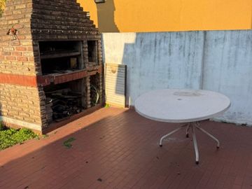 Departamento Tipo Casa en venta en Lanus Oeste