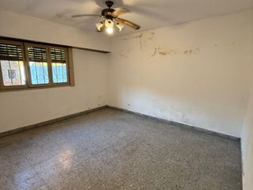 Departamento Tipo Casa en venta en Lanus Oeste