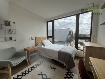Nueva casa de 3 dormitorios mas estar, en condominio urbano