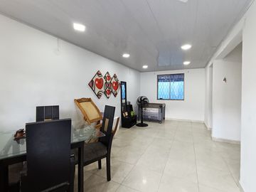 casa en venta en terranova. Cod V26645