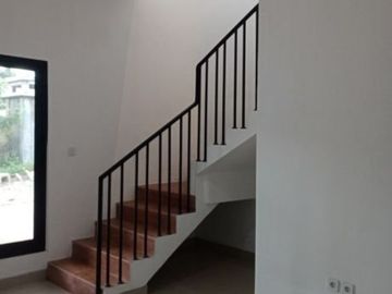 Rumah murah 2 lt 800 jt free biaya2 di Rangkapan Jaya Depok