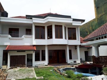Rumah dijual dekat kampus Brawijaya kota Malang