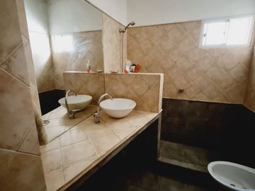 VENTA DE CASA EN Juana Koslay
