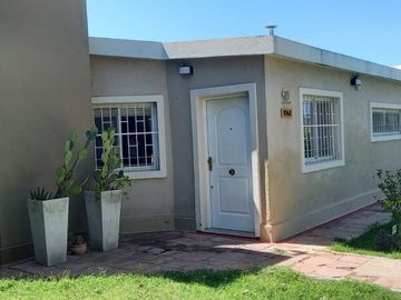 VENTA DE CASA EN Juana Koslay