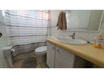 Venta casa 3D 2B con estar y estacionamiento, en Los Andes