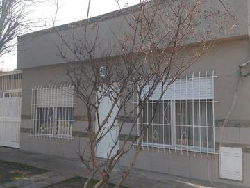 Casa PH en venta en Castelar Sur