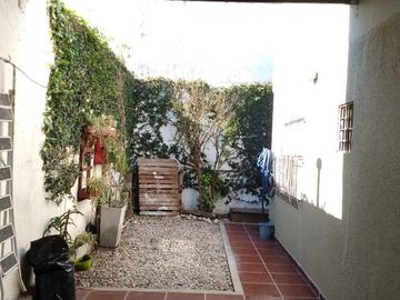Casa PH en venta en Castelar Sur