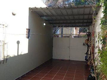 Casa PH en venta en Castelar Sur