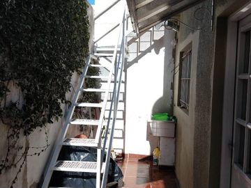 Casa PH en venta en Castelar Sur