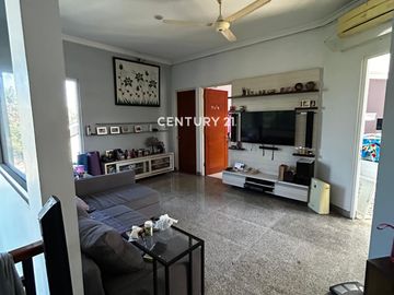 Rumah Modern 2 Lantai Di Jaktim Dl 18942