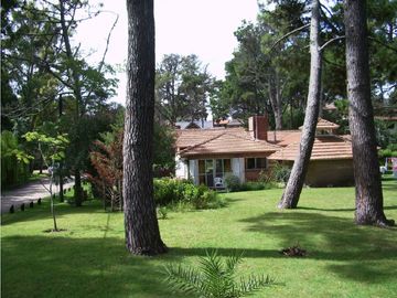 Chalet zona Iglesia. La mejor Ubicación!