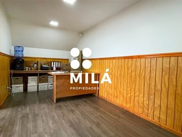 Oficina / Local Comercial / Bajo precio tasación.