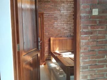 rumah etnik sleman yogyakarta dekat tugu dan malioboro