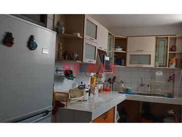 SE VENDE CASA COMERCIAL EN LA AV. EL DORADO 1330, MOSHOQUEQUE, EN EL DISTRITO DE JOSE LEONARDO ORTIZ, IDEAL PARA INVERSION, Y PARA TODO TIPO DE NEGOCI