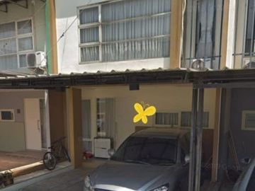 Rumah 2 lantai di perum Green park dekat tol jatiwarna, bekasi