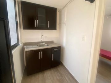 Amplio y bien ubicado departamento, remodelable