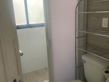 Amplio y bien ubicado departamento, remodelable
