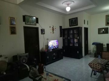 Rumah di Rangkapan Jaya, 2Lt, dlm Prmhan Maharaja